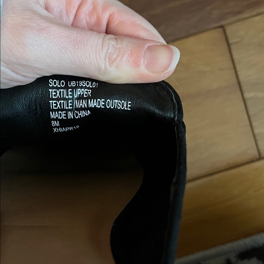 UNIONBAY Women's Black Suede Loafers - Picture 4 of 4